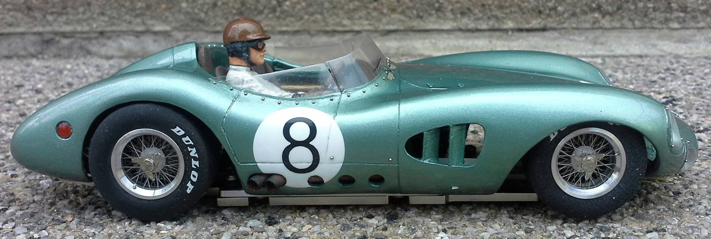 Voiture slot 1/24