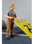 1/24 figures