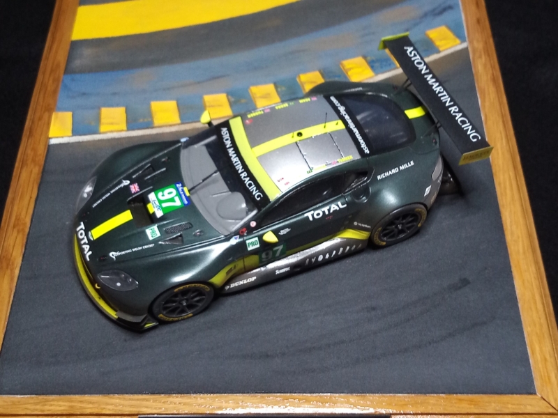 Aston Martin GTE Le Mans 2017 par Anthony Vallée, France, maquette 1/24 Profil 2
