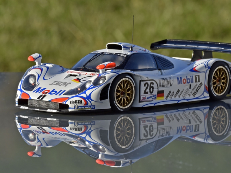 Porsche 911 GT1 Le Mans 1998 par Robert Dalaudière, France, maquette 1/24 Profil
