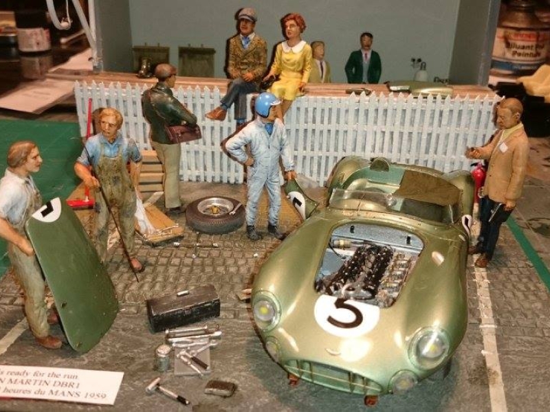 Aston Martin DBR1 in 1/24 scale diorama by Michel Lafite - France