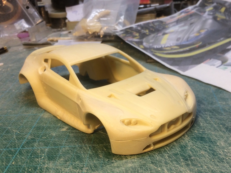 Aston Martin V8 Vantage GTE Le Mans 2017, 1/24